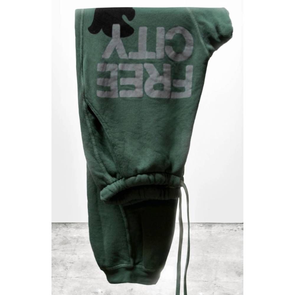 NEW FREECITY superfluff pocket lux sweatpant in bush